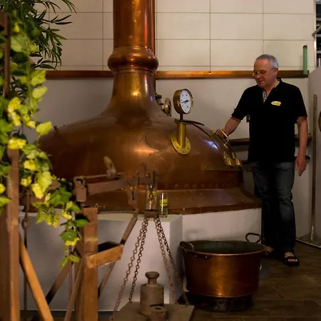 Gasthof Brauerei Und Zum Engel Waldstetten (Bavaria)